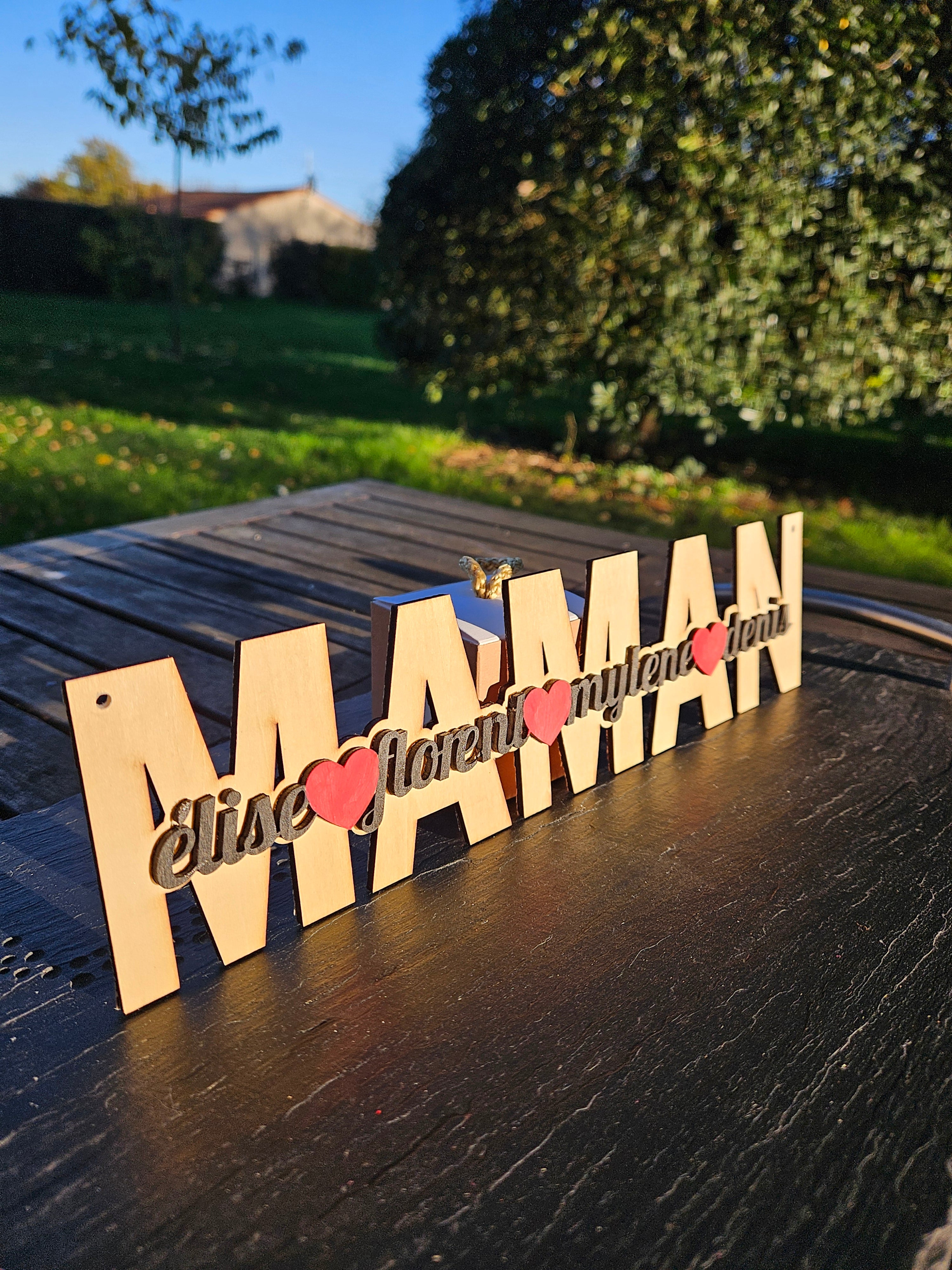 Mot en bois Personnalisé " Maman "