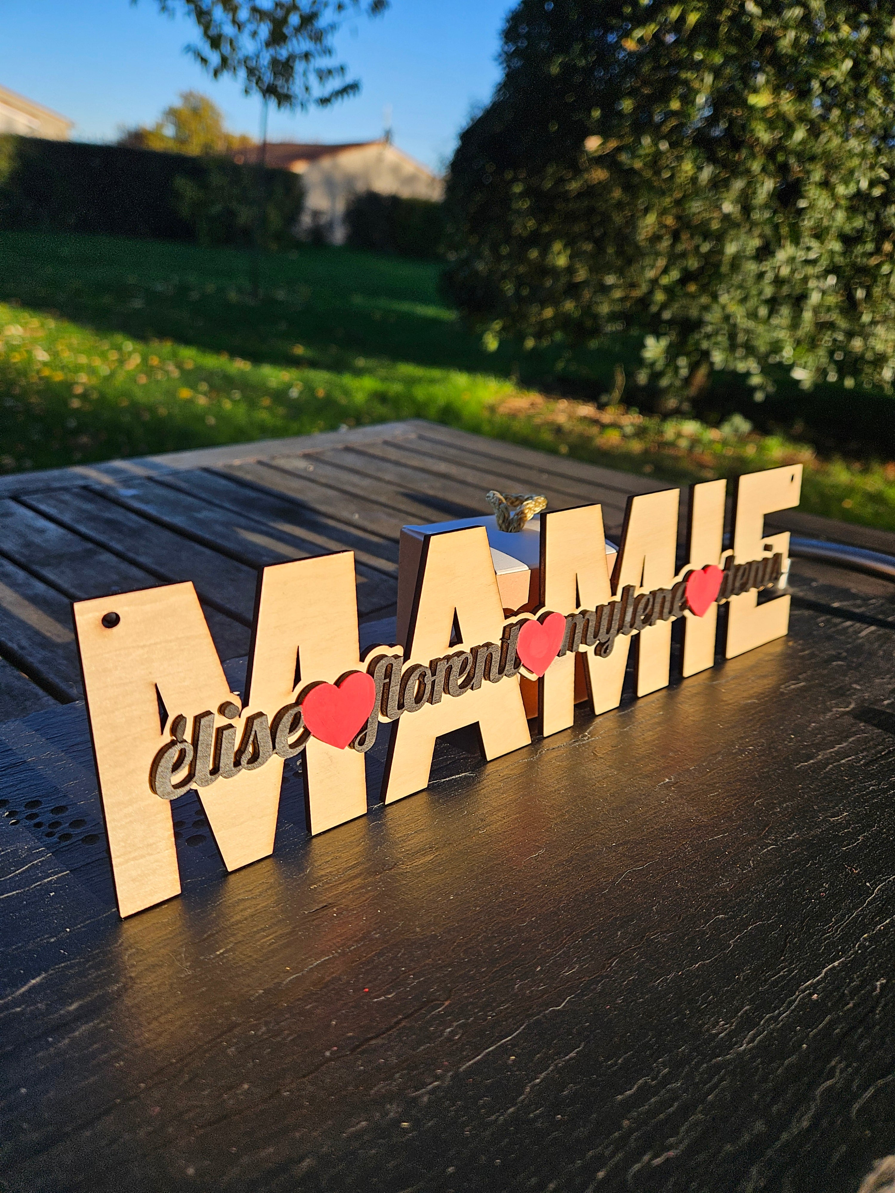 Mot en bois Personnalisable " Mamie "