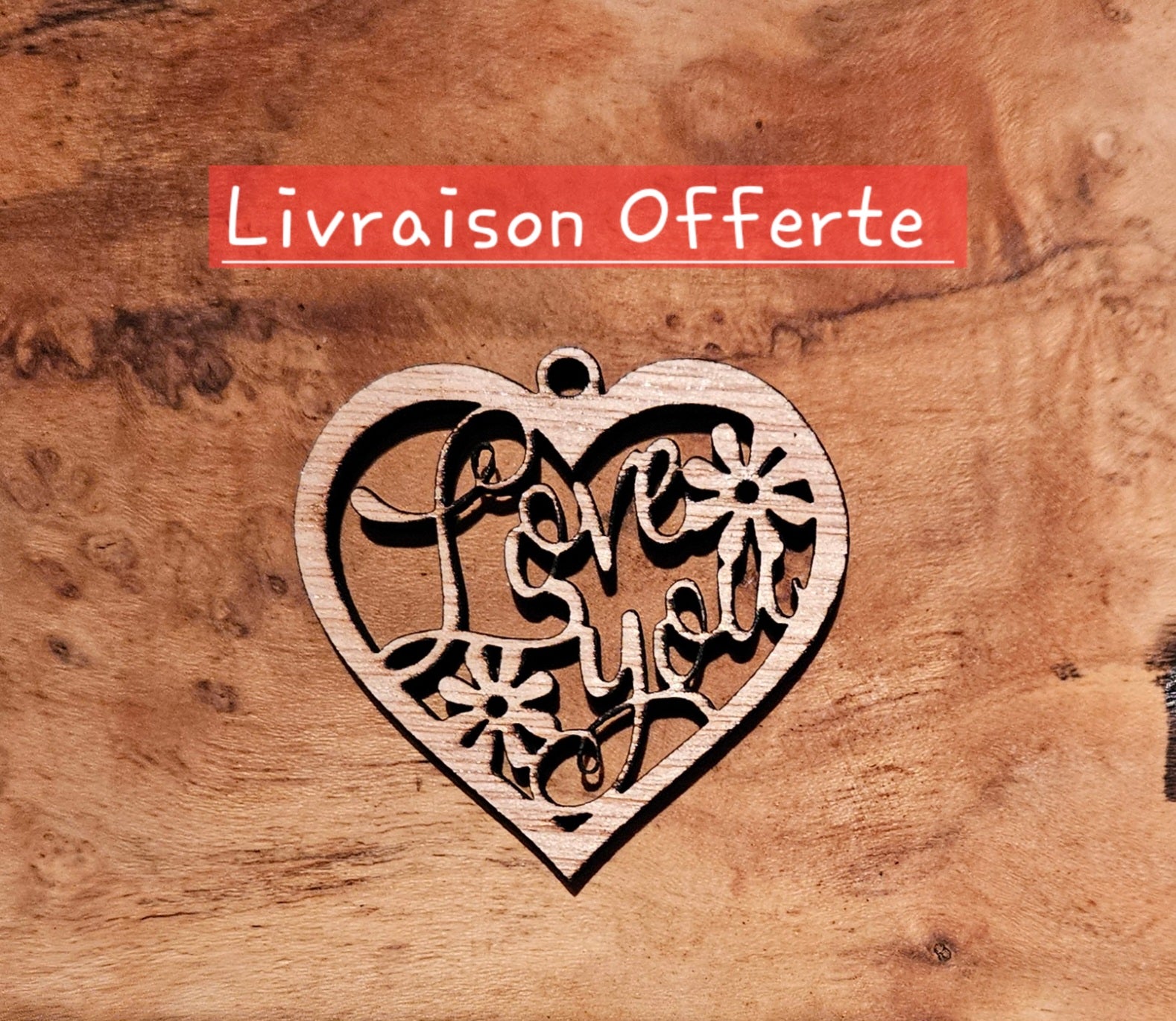 📌 Pendentif "Love You" – Un Message d’Amour Gravé 💖🌿